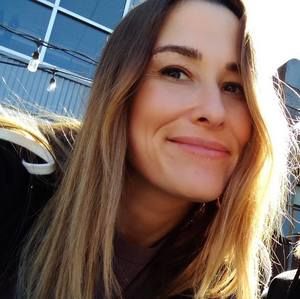 Meet your Posher, Leah